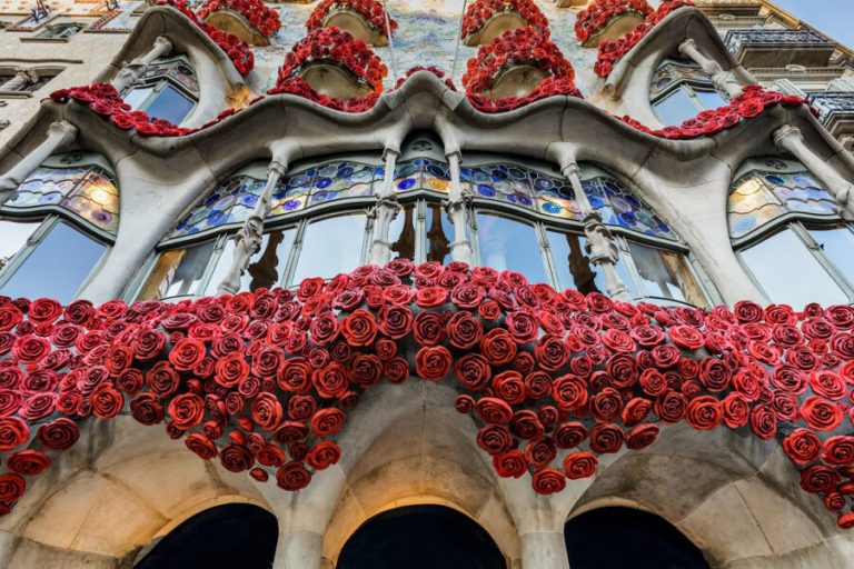 Sant Jordi: libros, rosas y dragones